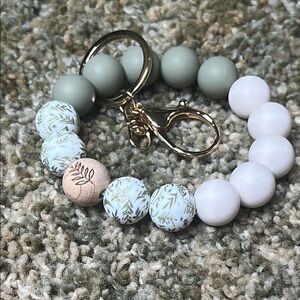 Fern Artichoke Green Cream Keychain Bracelet Wristlet Silicone Beaded 1 Wooden
